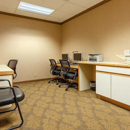 Red Roof Inn & Suites Dekalb Luaran gambar