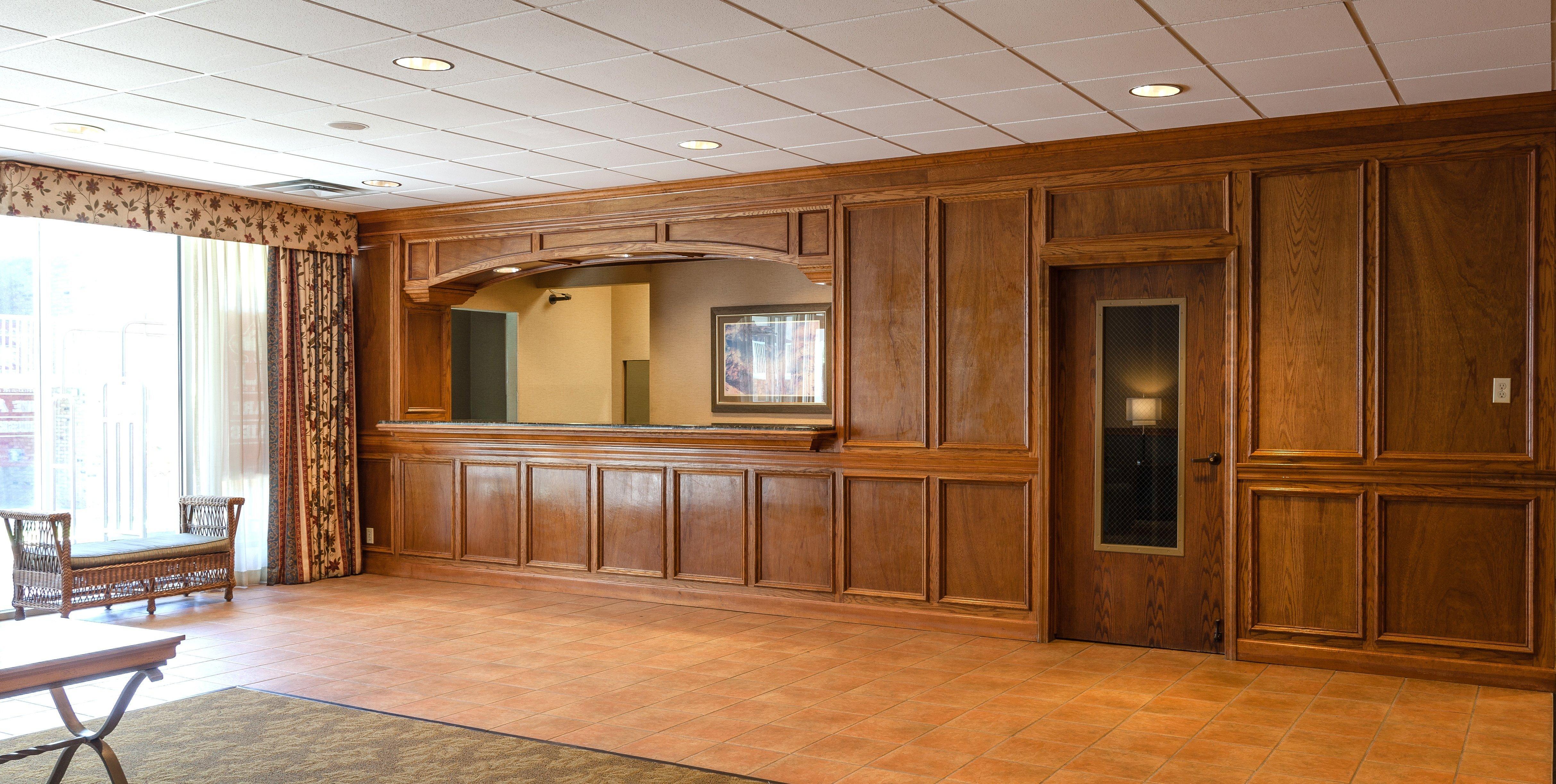 Red Roof Inn & Suites Dekalb Luaran gambar