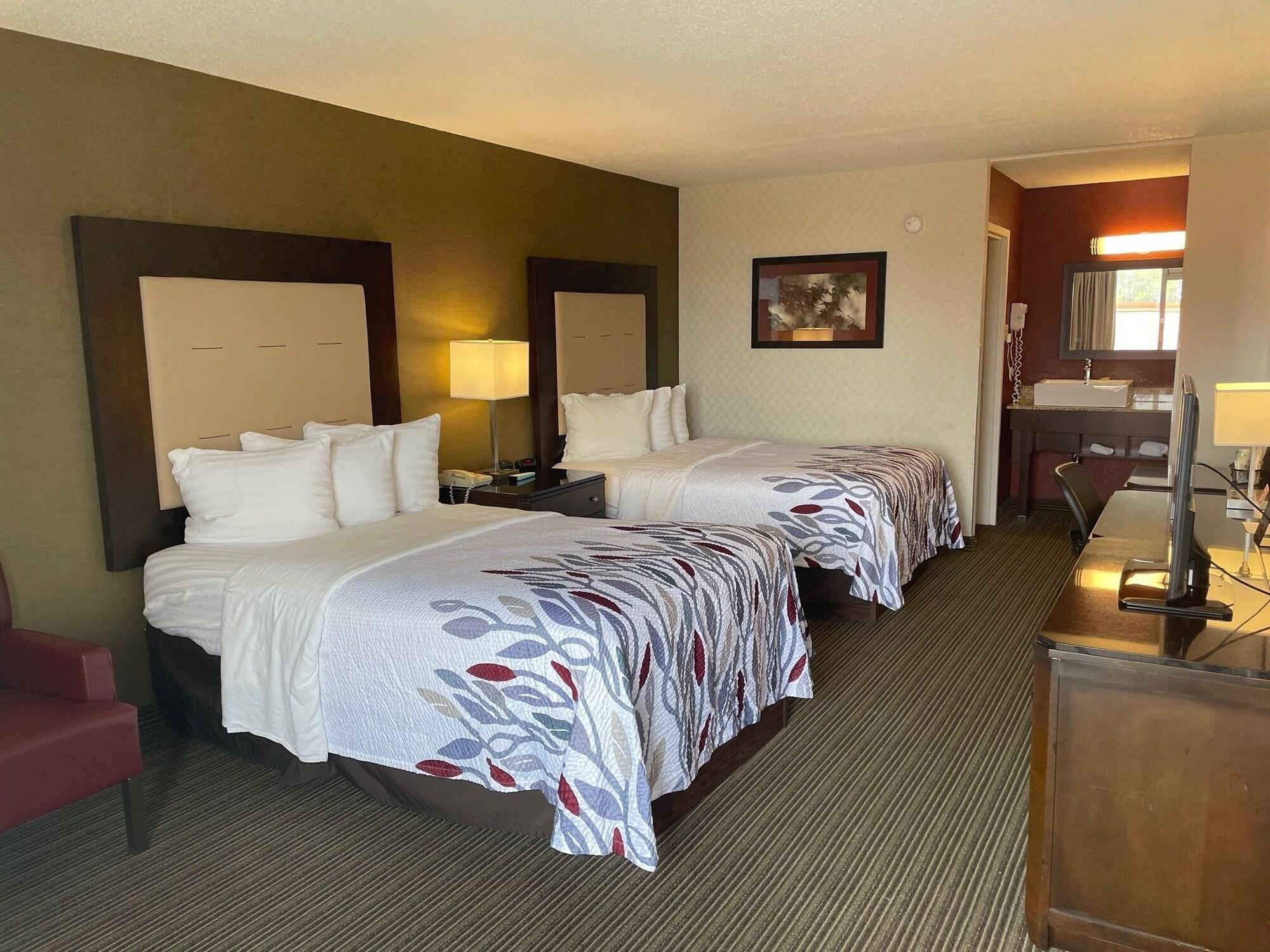 Red Roof Inn & Suites Dekalb Luaran gambar