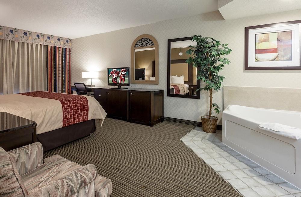 Red Roof Inn & Suites Dekalb Luaran gambar