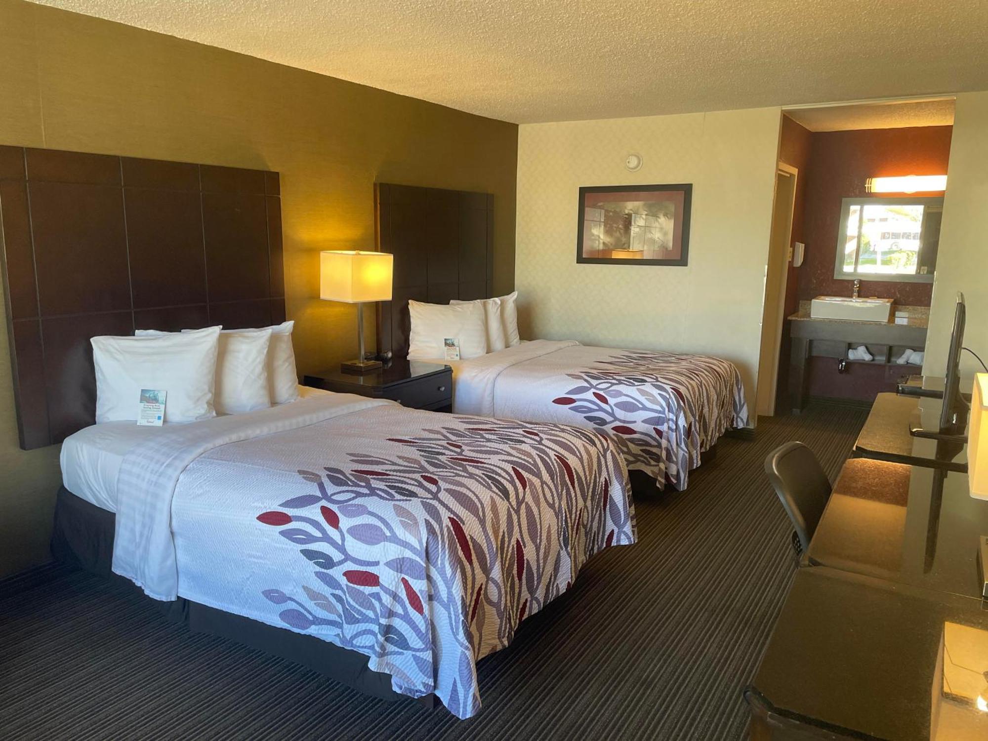 Red Roof Inn & Suites Dekalb Luaran gambar