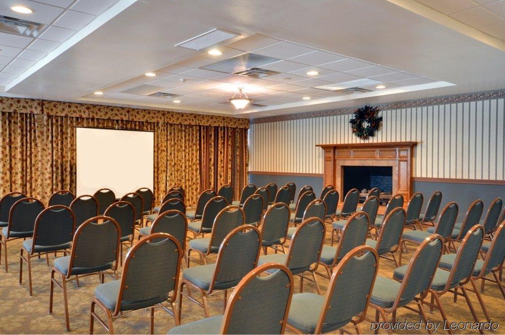 Red Roof Inn & Suites Dekalb Perniagaan gambar