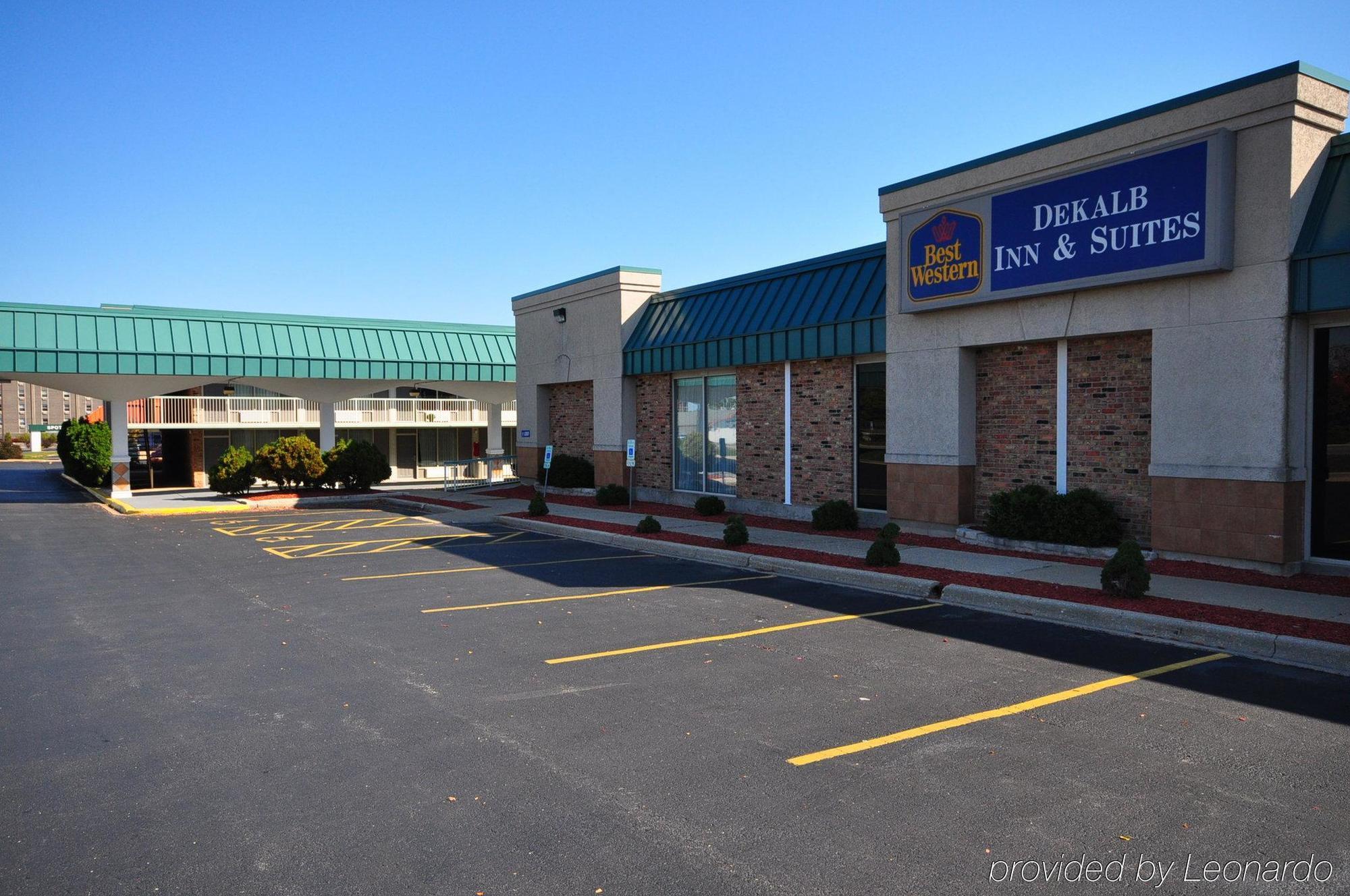 Red Roof Inn & Suites Dekalb Luaran gambar